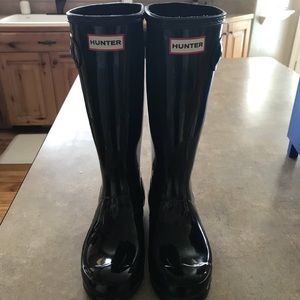 Hunter boots black youth size 5/6